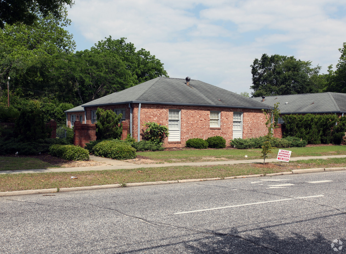 Building Photo - Towne Village Apartments