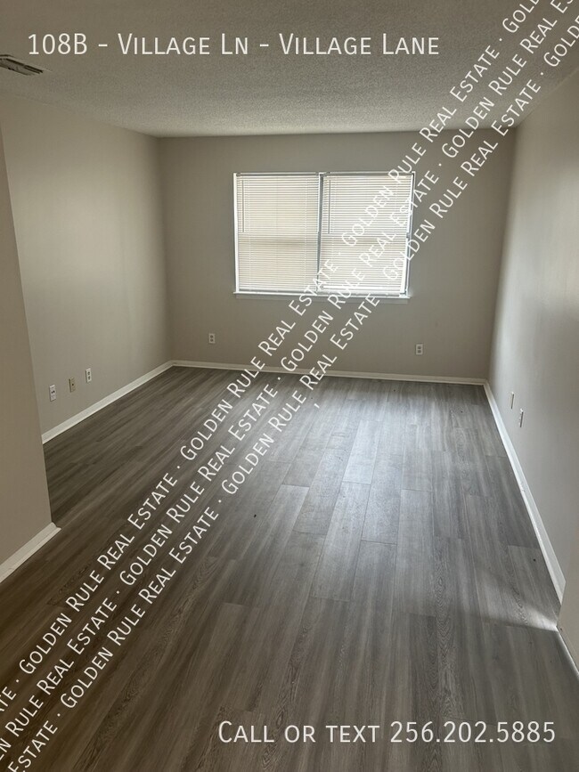 Foto del edificio - 108B - Village Ln-Village Lane