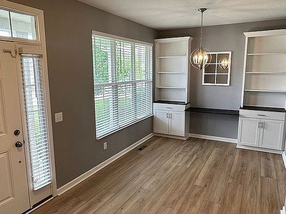 Foto del edificio - 4553 Andover Pkwy