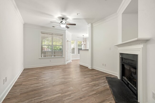 Building Photo - Ground Level 2-bed, 2-bath Condo in Provid...