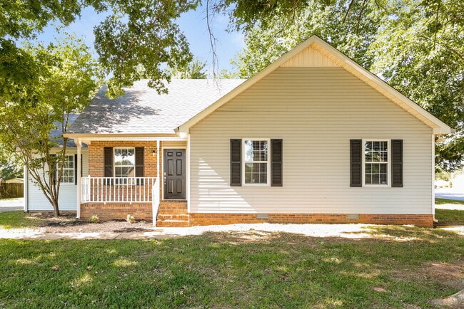 Building Photo - 1002 Esquire Ct