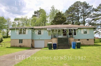 Building Photo - 4905 Basswood Dr