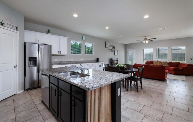 Building Photo - 14105 Redwood Forest Trail