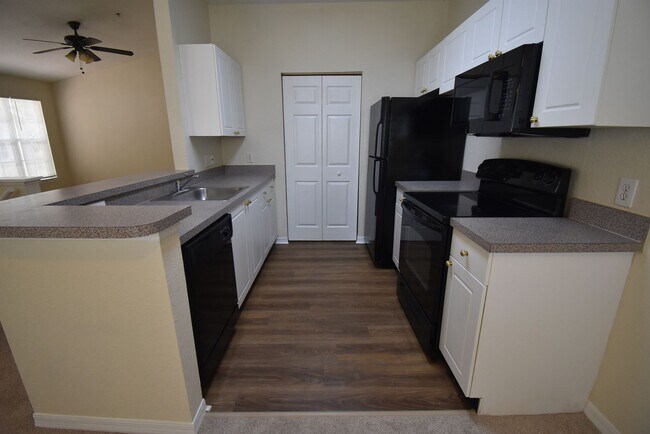 Foto del edificio - 862 Grand Regency Pointe