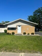 Building Photo - 14423 Tripp Ave