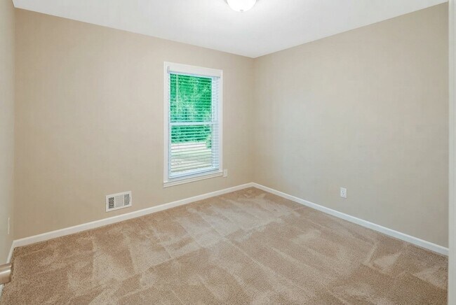 Foto del edificio - 3917 Amsbury Dr