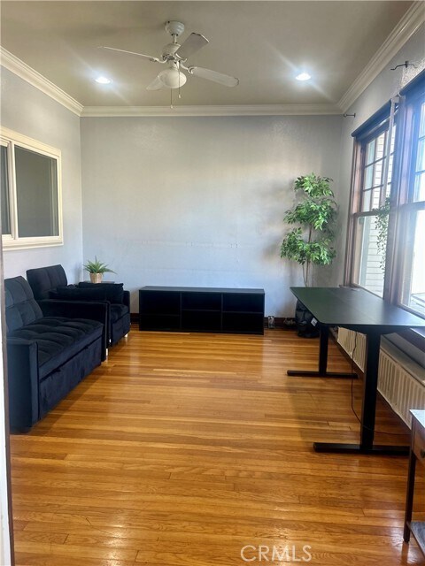 Foto del edificio - 2121 James M Wood Blvd