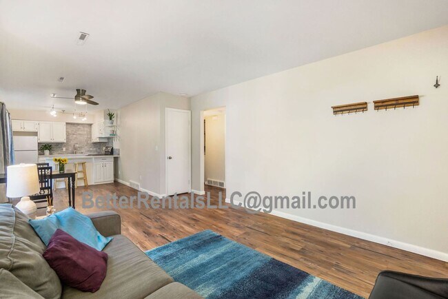 Building Photo - 636 Irish Dr