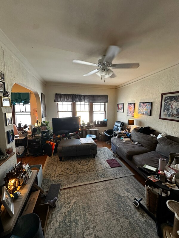 Foto del edificio - 4442 N Oakland Ave