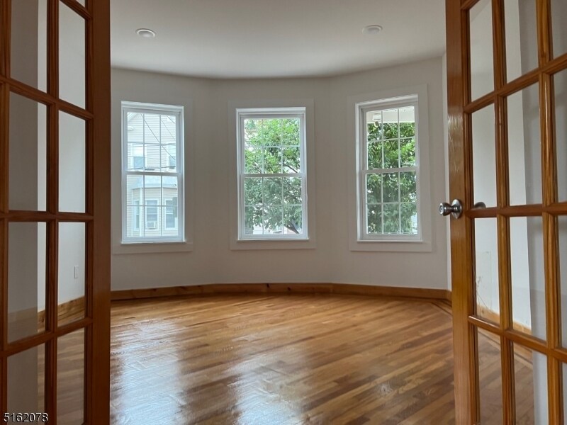 Foto principal - 111 Grant Ave