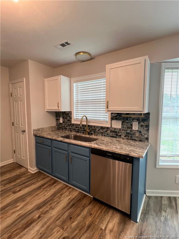 Building Photo - 1433 Middlesbrough Dr