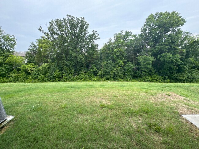 Foto del edificio - Beautiful 3BR/2.5BA Townhome in a Prime Lo...