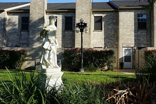 Foto del edificio - 3166 Holly Hall St