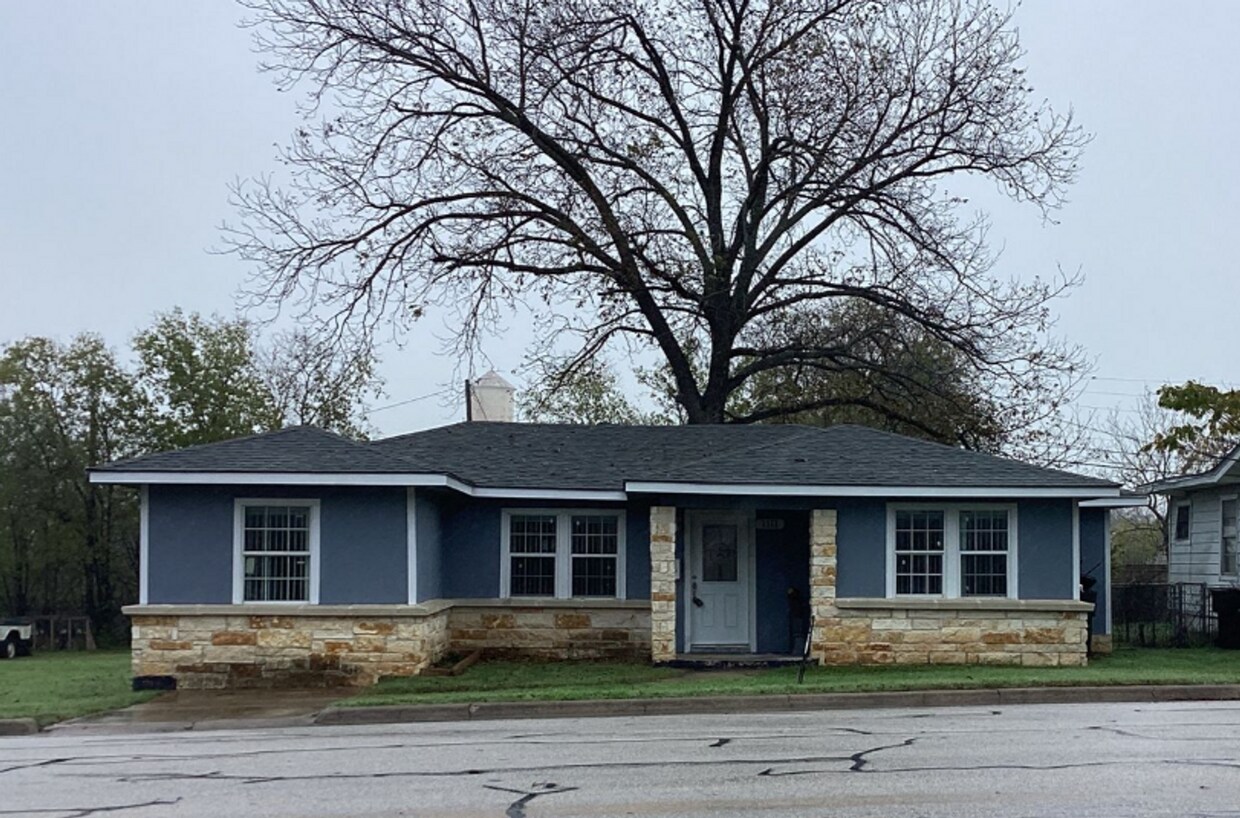 1111 Martin Luther King Jr Dr, Temple, TX 76504 House Rental in