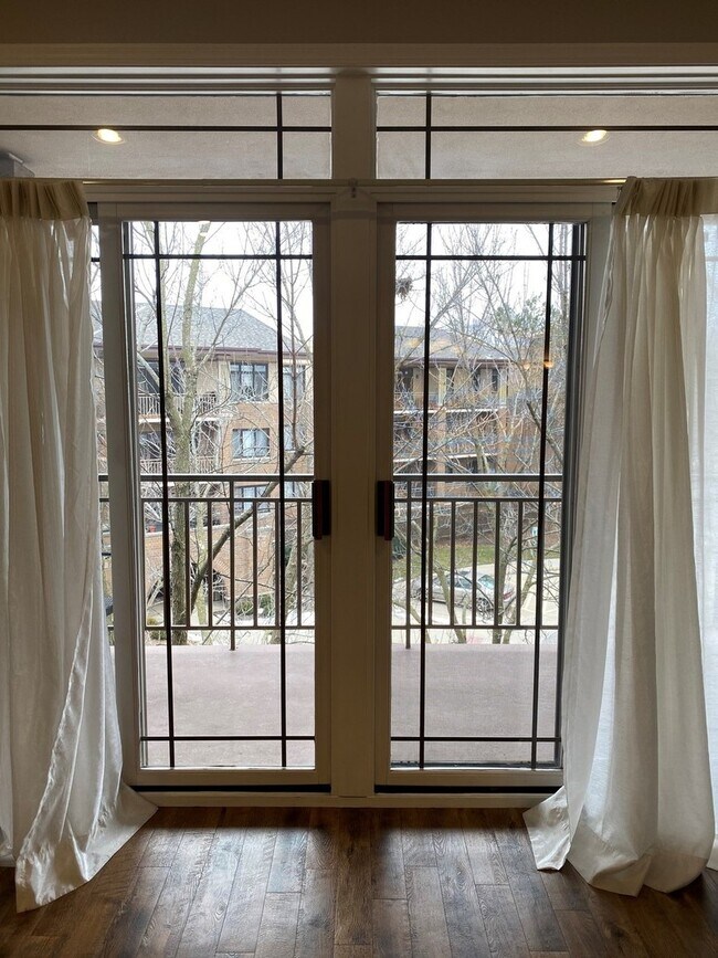 Foto del edificio - 9220 E Prairie Rd