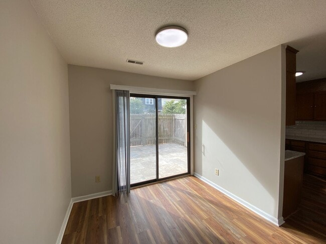 Building Photo - 503 Culpepper Ct