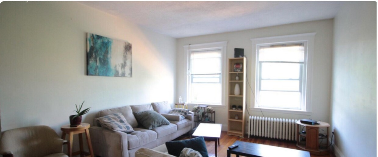 Primary Photo - 736 Washington St