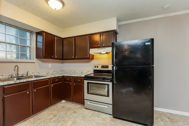 Foto del edificio - 3 Bedroom Clarksville Home