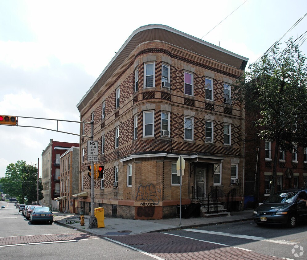 Primary Photo - 603-605 N 6th St