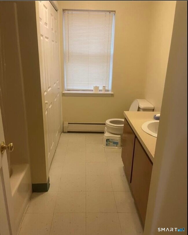 Foto del edificio - 243 Jefferson St