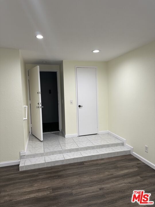Building Photo - 1515 S Beverly Dr