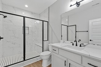 Building Photo - 938 McLamb Dr