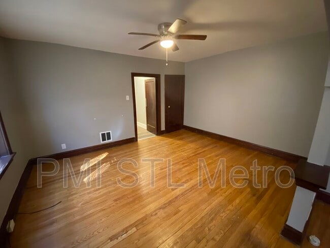 Building Photo - 4018 Hydraulic Ave