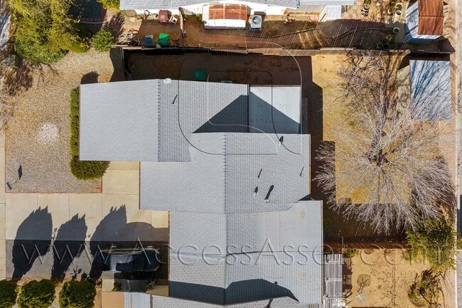 Building Photo - Beautiful 2 Bed/ 1 Bath Home Located In 55...