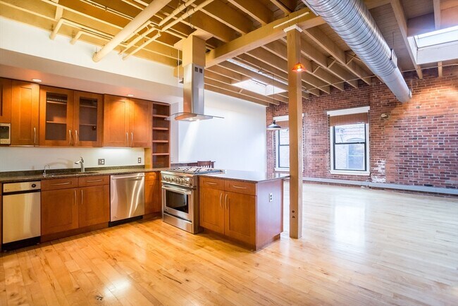 Foto del edificio - 111 Beach St