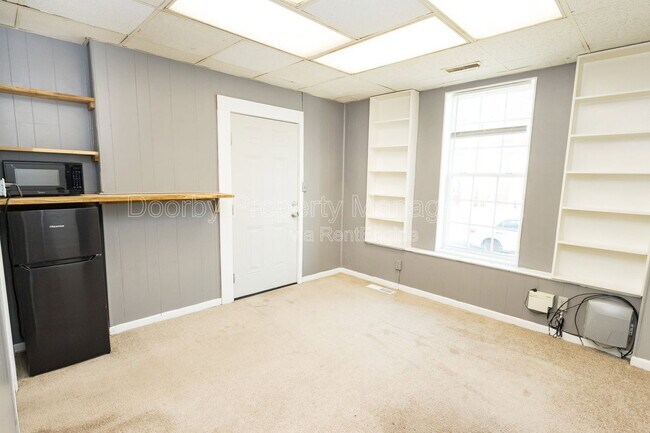 Building Photo - 1202 Duncan Ave