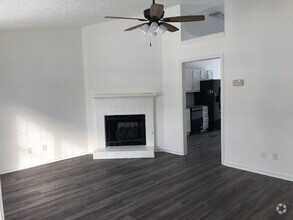 Building Photo - 3609-3611 Thornhill Cir W