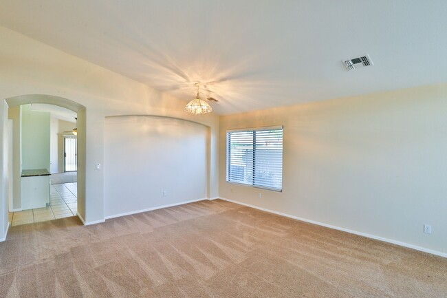 Building Photo - 3857 E Wyatt Way