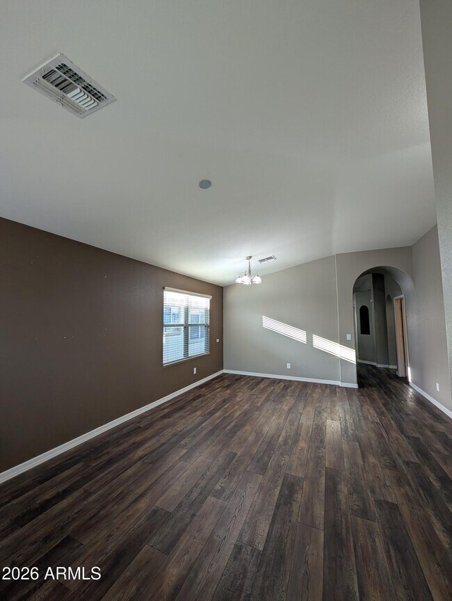 Foto del edificio - 4230 E Sandy Way