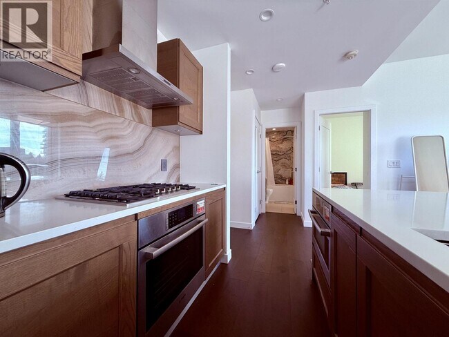 Building Photo - 5681 Birney Ave