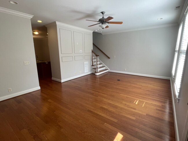 Building Photo - 1003 Cumberland Park Dr