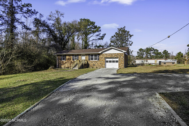 Building Photo - 206 Harris Creek Loop Rd