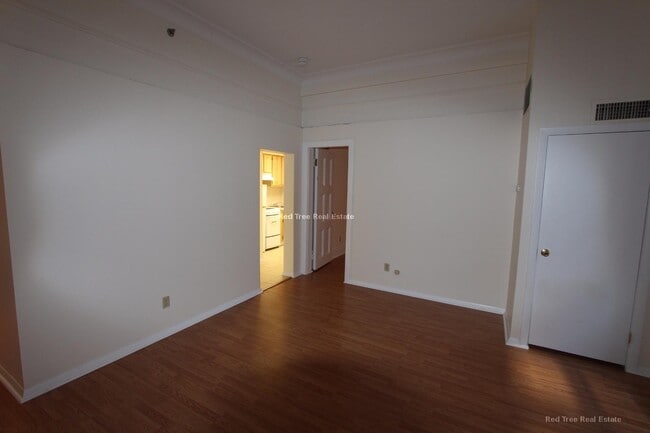 Photo - 62 Boylston St Apartment
