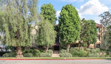 Building Photo - 640 S Lake Ave