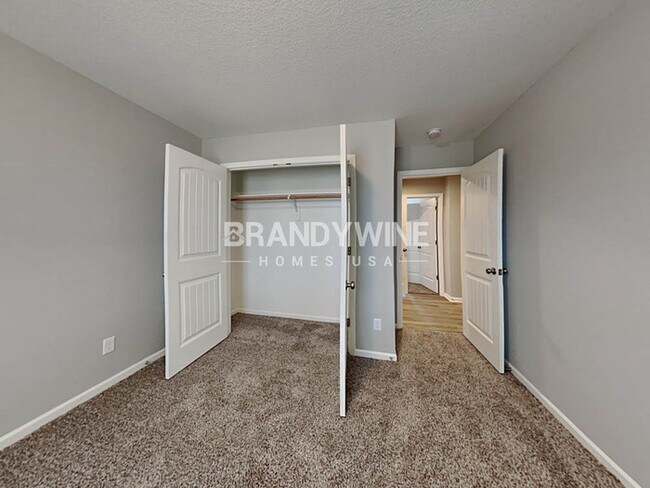 Building Photo - $500 OFF!!