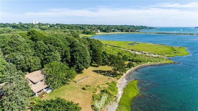 Building Photo - 20 Westwood Rd