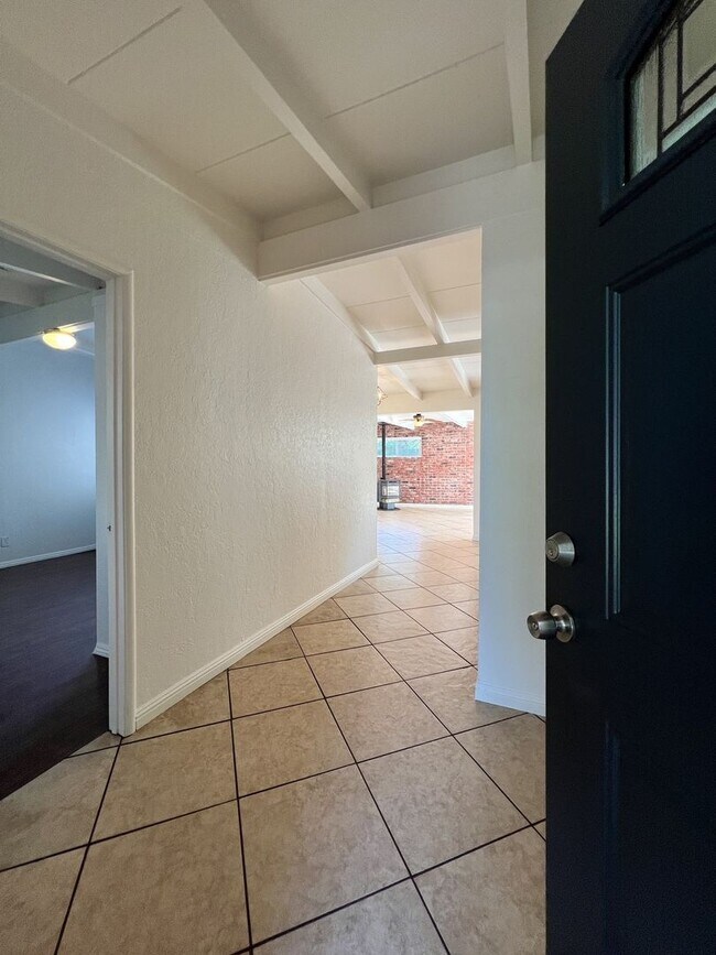 Building Photo - Renovated American Canyon Home Near Schools and Shopping Centers