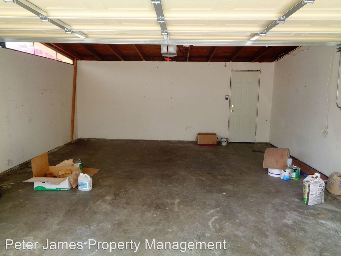 Building Photo - 1708 Fieldgate Ave