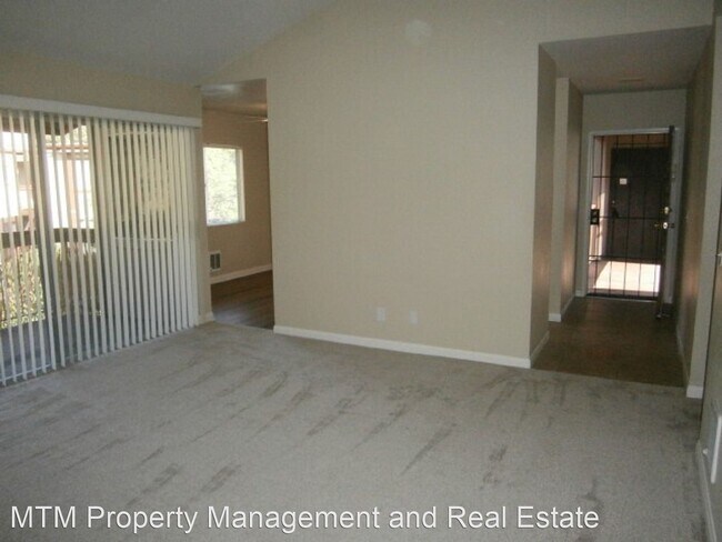 Building Photo - 3 br, 2 bath House - 5472 Adobe Falls Rd #12