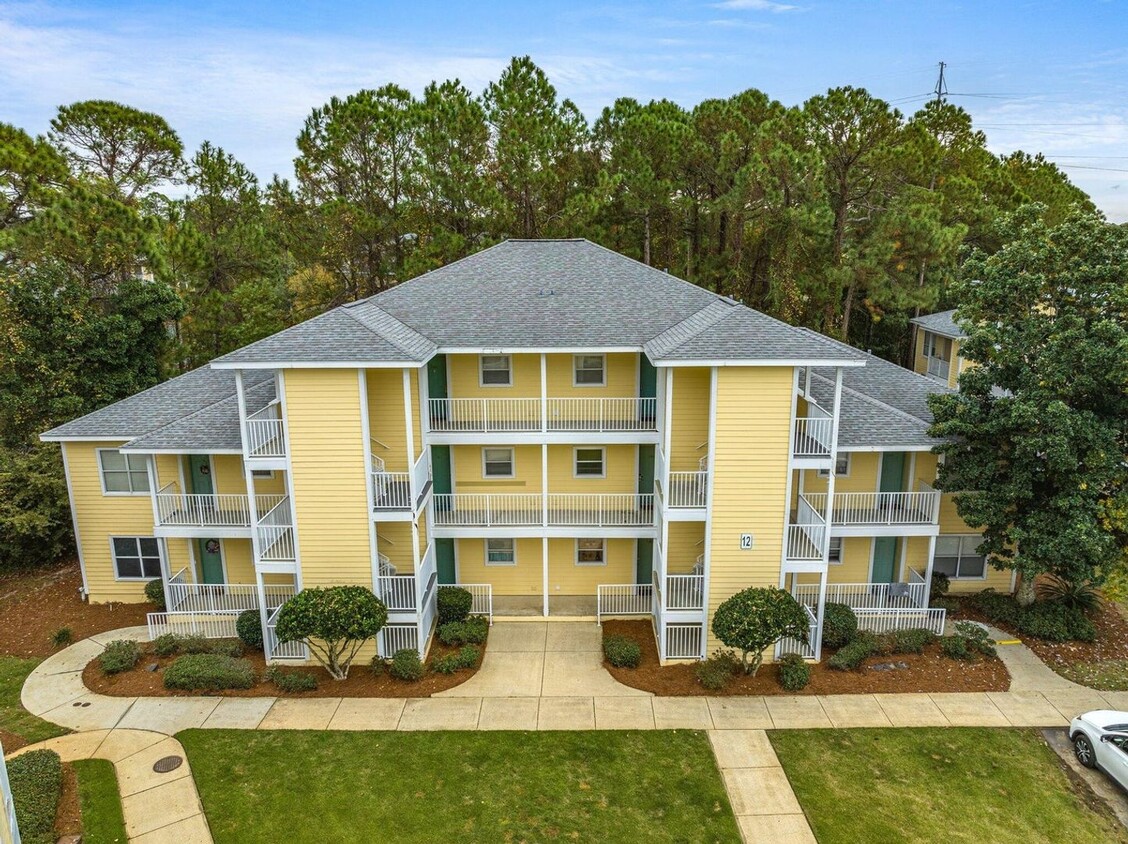 Primary Photo - 2/2 AVAILABLE IN SANDESTIN!!