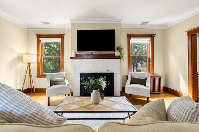 Building Photo - 46 Gardner Rd