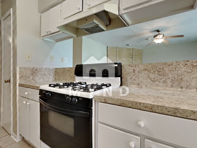 Building Photo - 29522 Brookchase Dr