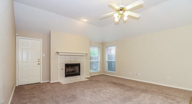 Building Photo - 633 Crystal Brook Dr