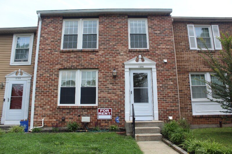 Primary Photo - 1206 Twig Terrace