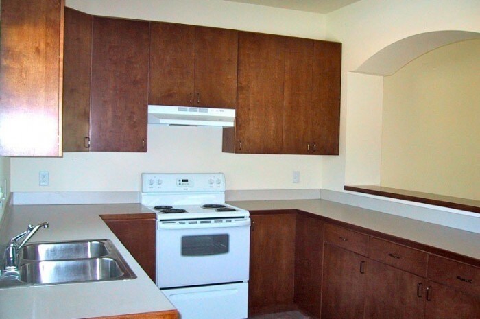 Interior Photo - 212 W 11th