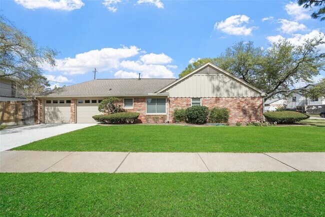 Foto del edificio - 5058 Yarwell Dr